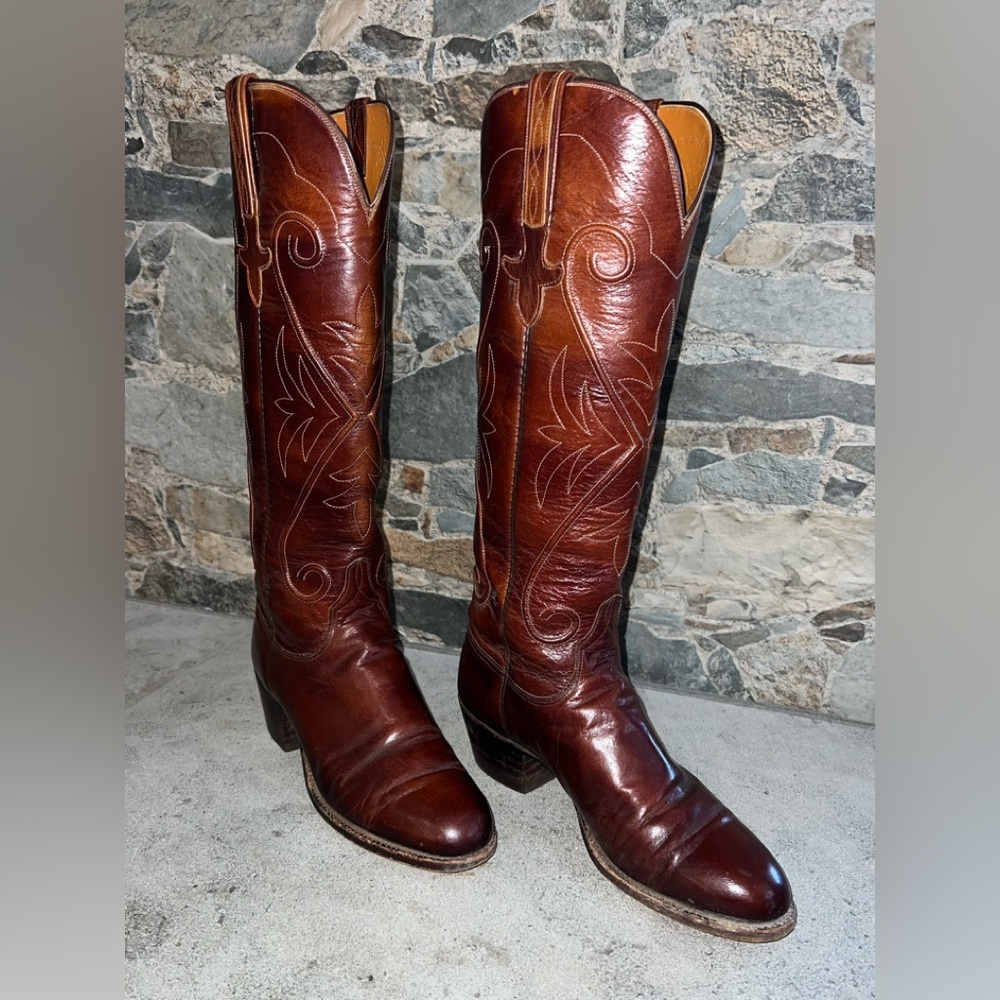 LUCCHESE | Ladies 7 1/2C vintage cowboy boots with tall tops